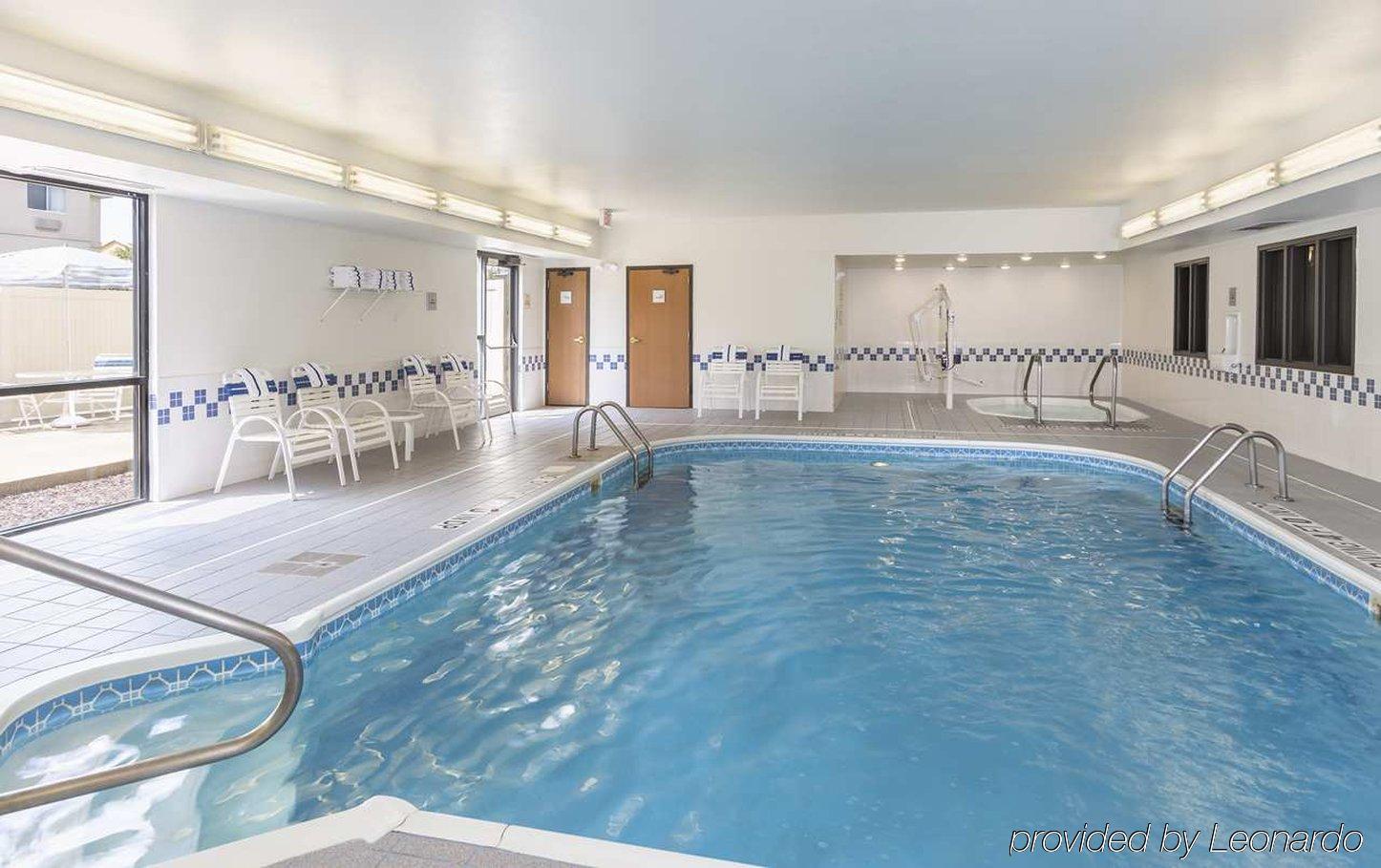 Hampton Inn Youngstown/Boardman Poland Esterno foto